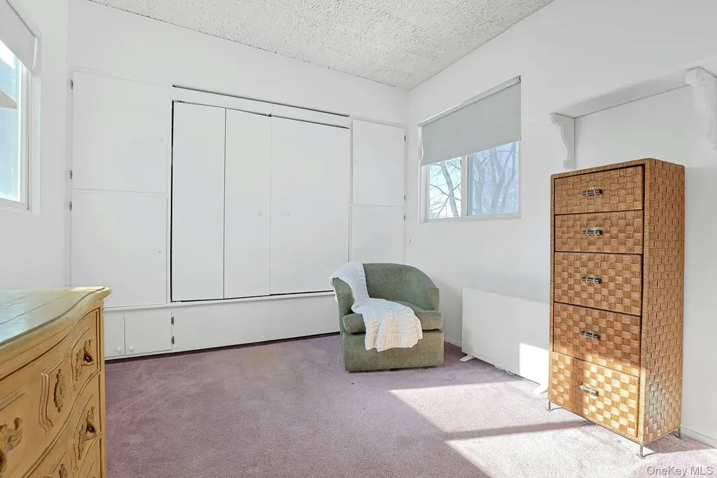 32 Lambert Lane New Rochelle NY 10804