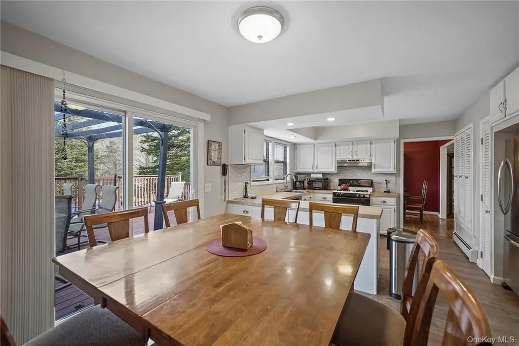 94 Peddler Hill Road Monroe NY 10950