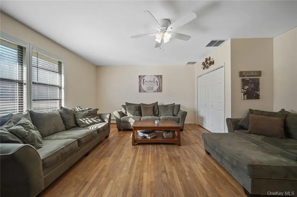 94 Peddler Hill Road Monroe NY 10950