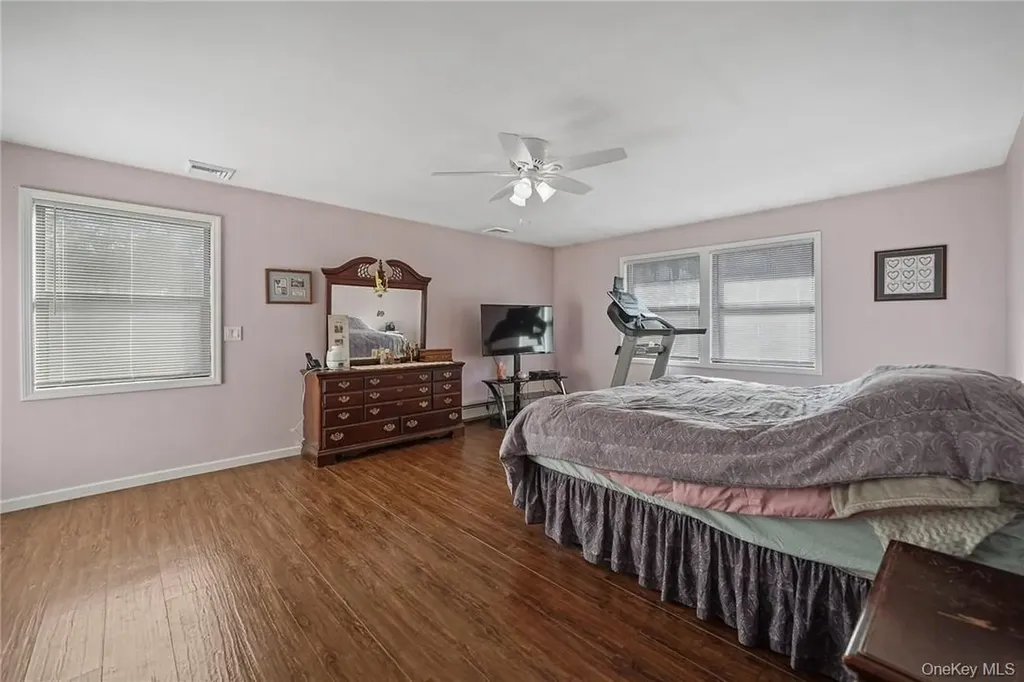94 Peddler Hill Road Monroe NY 10950