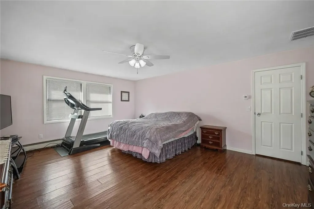 94 Peddler Hill Road Monroe NY 10950
