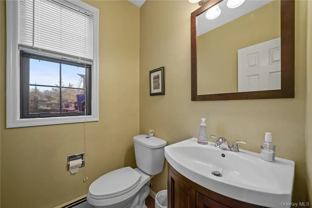 94 Peddler Hill Road Monroe NY 10950