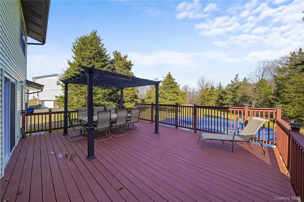 94 Peddler Hill Road Monroe NY 10950