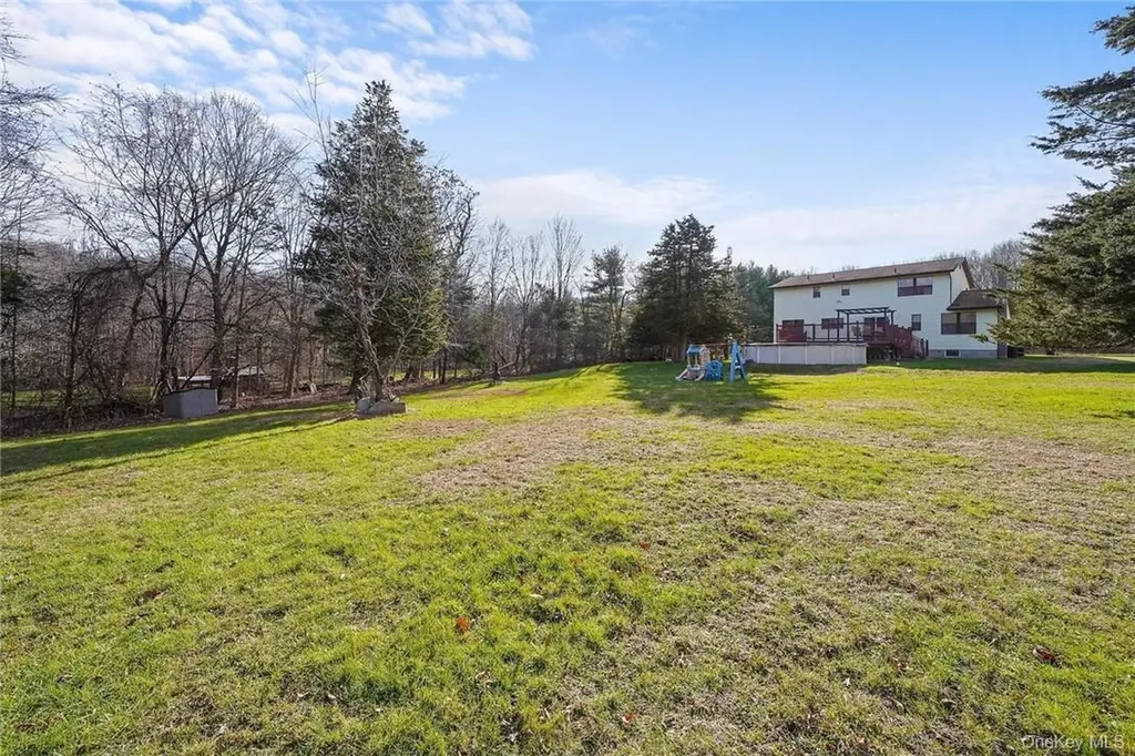 94 Peddler Hill Road Monroe NY 10950