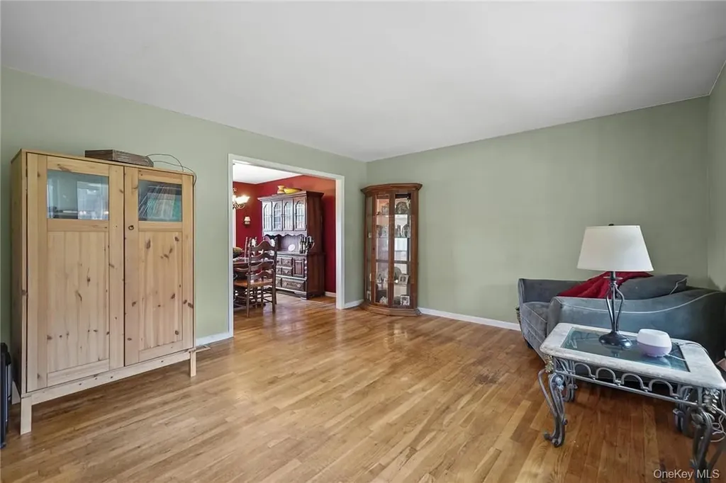 94 Peddler Hill Road Monroe NY 10950