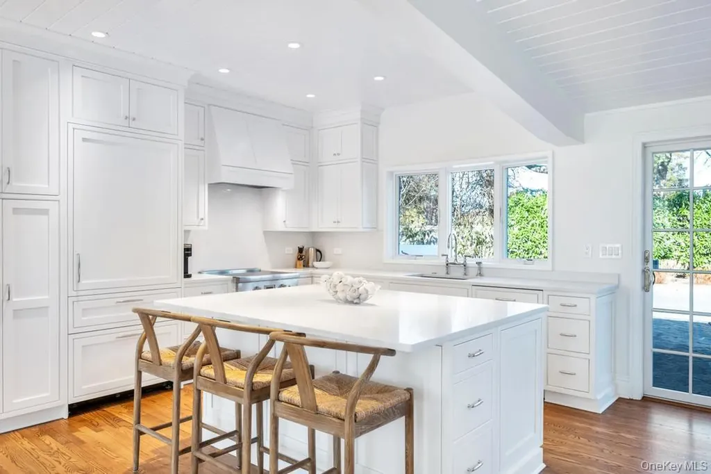 1 Cooper Lane Quogue NY 11959