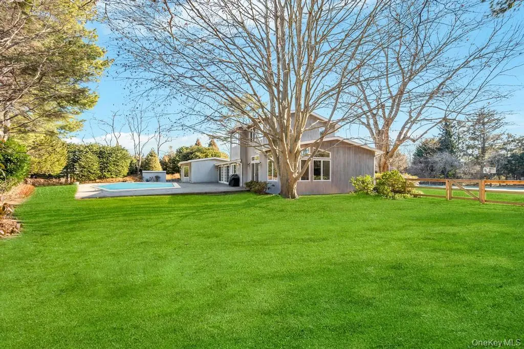 1 Cooper Lane Quogue NY 11959