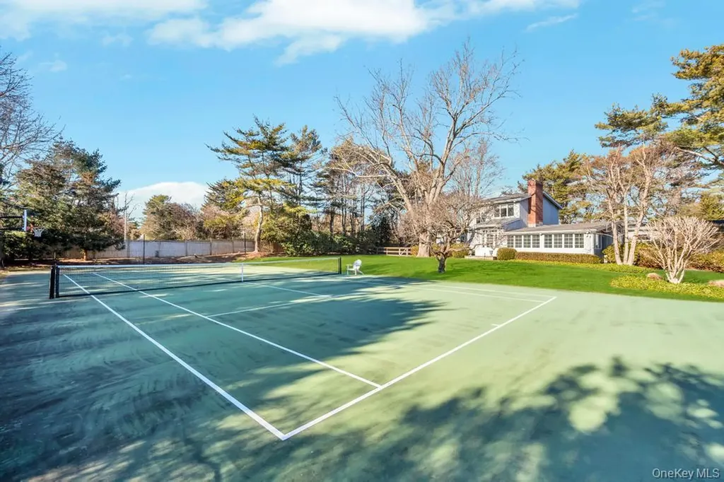 1 Cooper Lane Quogue NY 11959