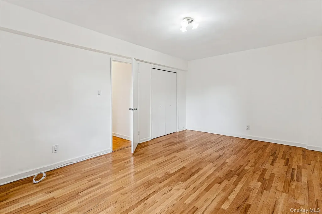 72-10 112th Street Forest Hills NY 11375