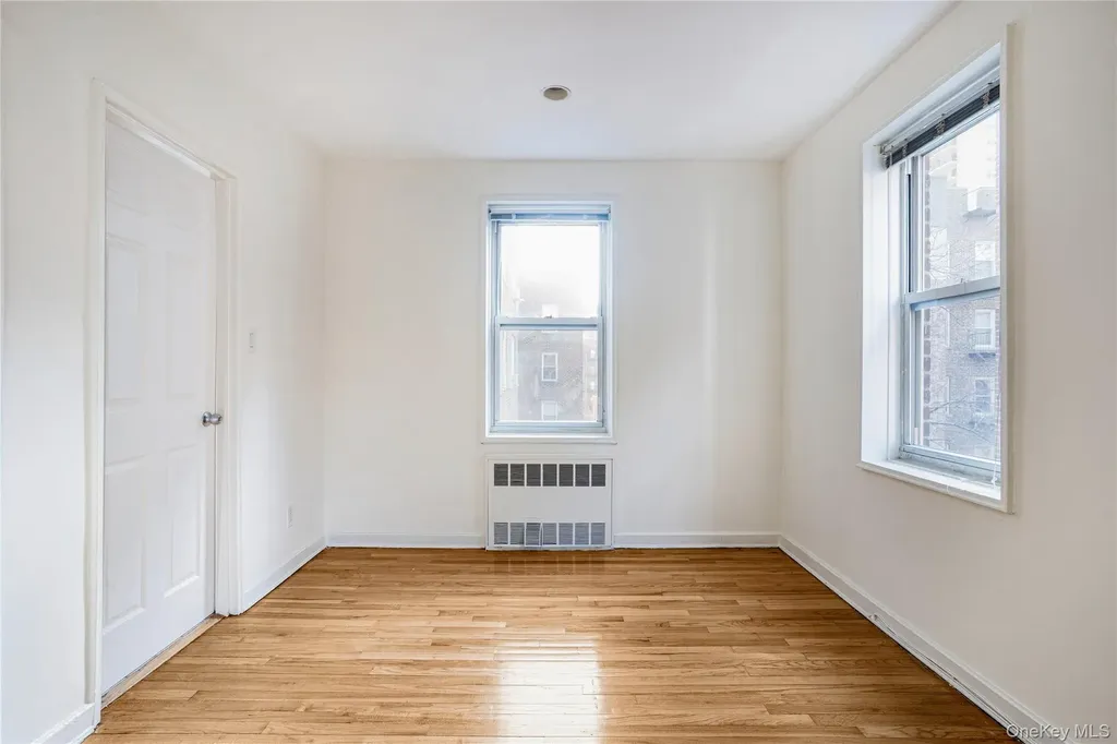 72-10 112th Street Forest Hills NY 11375