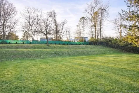 2597 Quaker Church Road Yorktown Heights NY 10598