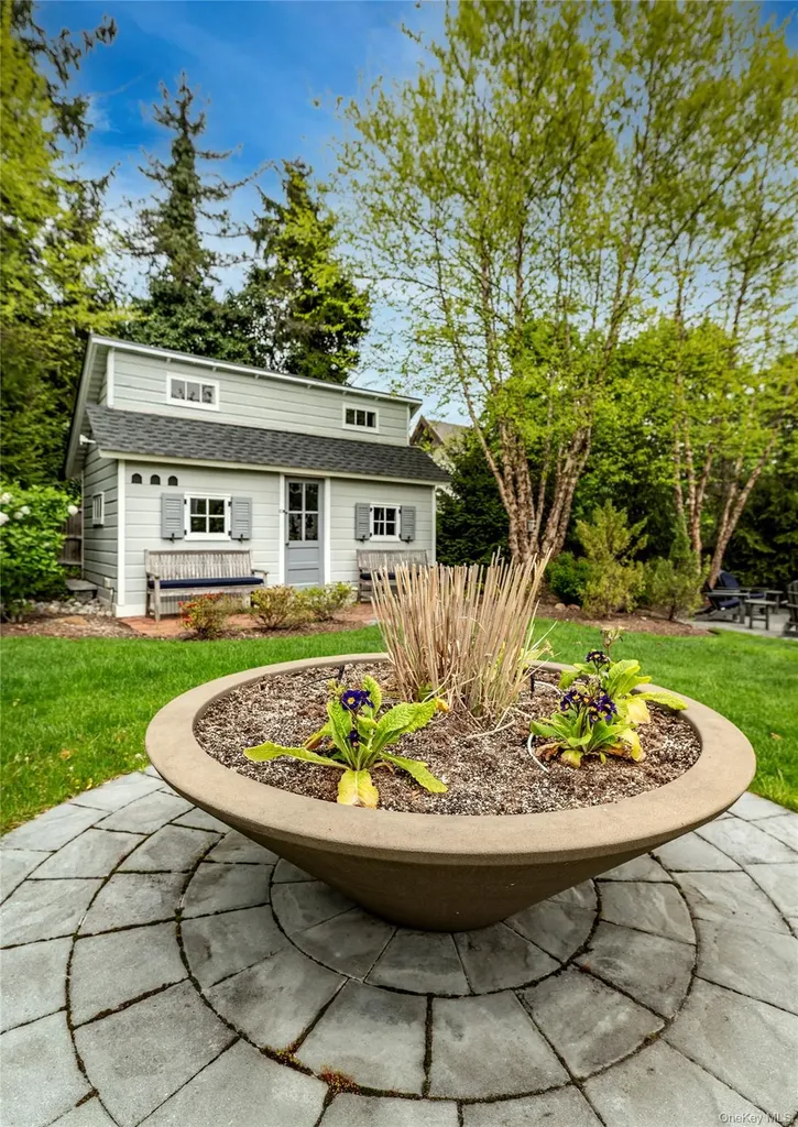 32 Tallman Avenue Nyack NY 10960