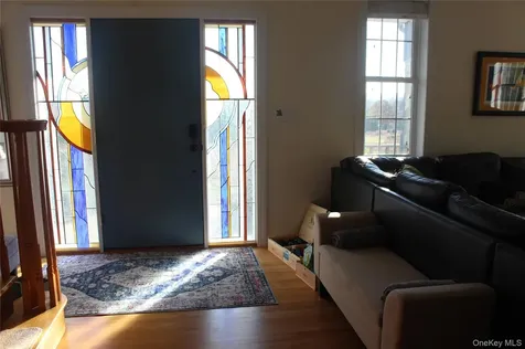 12 Neveles Pride Court Pine Bush NY 12566