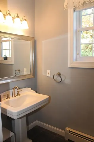 12 Neveles Pride Court Pine Bush NY 12566
