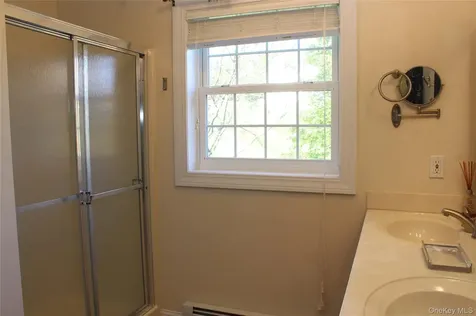 12 Neveles Pride Court Pine Bush NY 12566