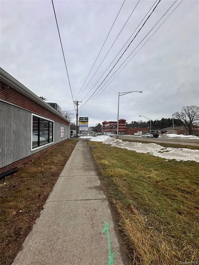 611 Arlington Turnpike Poughkeepsie NY 12603