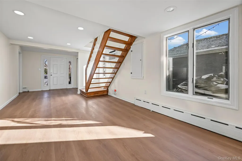 130 Gordon Place Freeport NY 11520