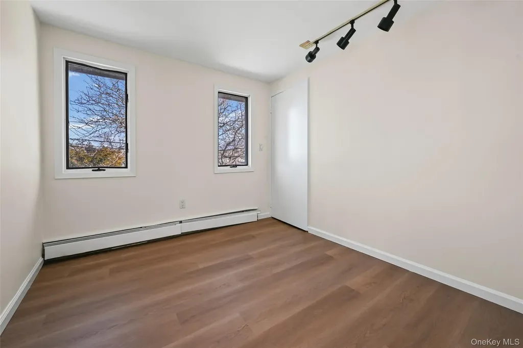 130 Gordon Place Freeport NY 11520