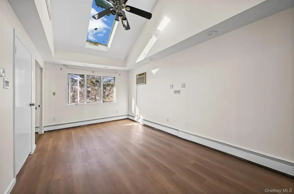130 Gordon Place Freeport NY 11520