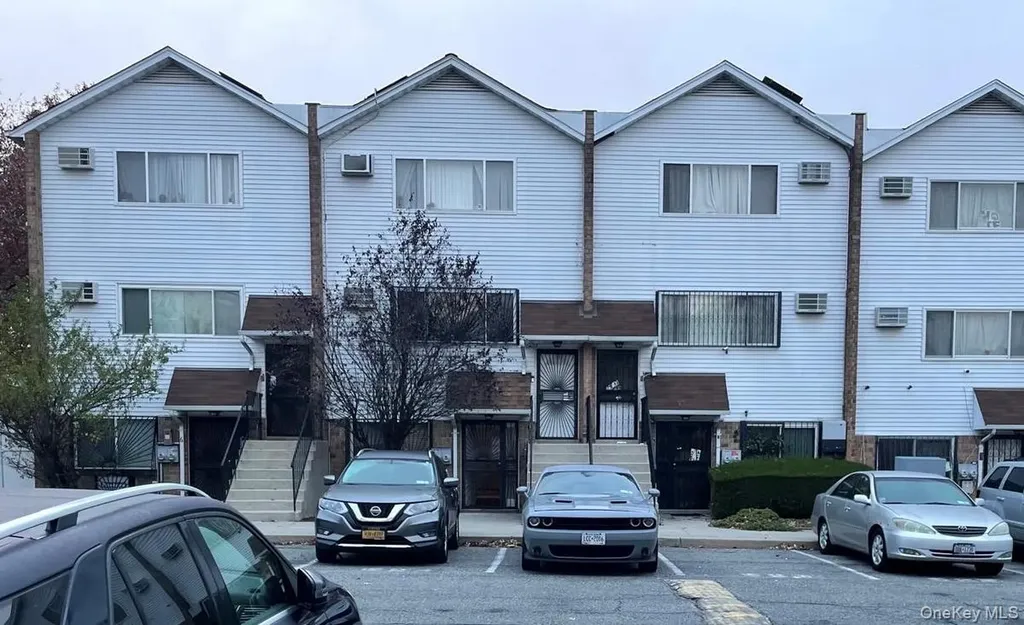 7 Dune Court Bronx NY 10473