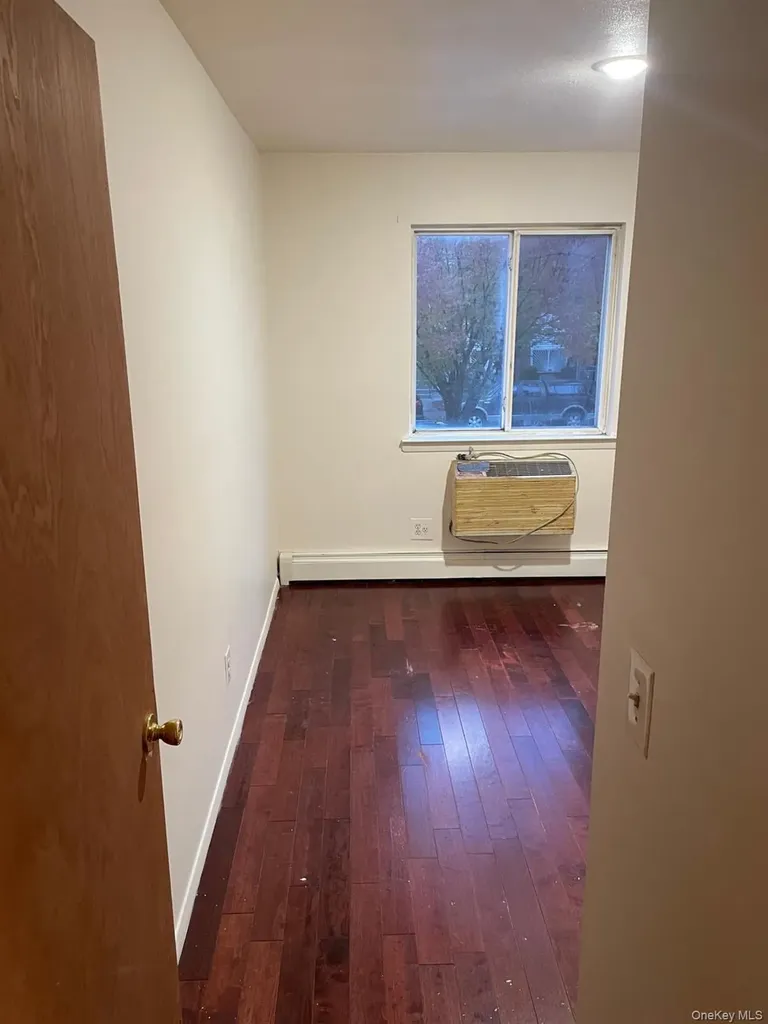 7 Dune Court Bronx NY 10473