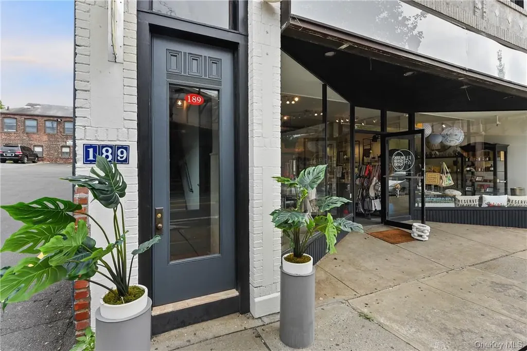 189 N Main Street Port Chester NY 10573