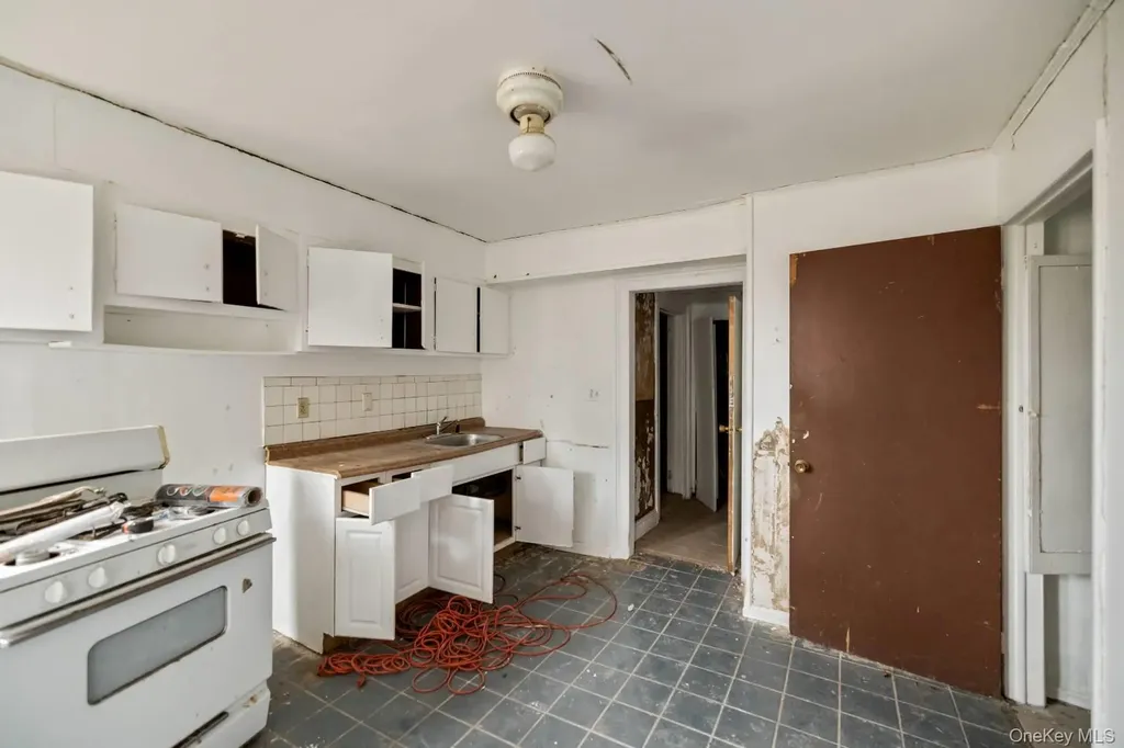 64 White Avenue Nyack NY 10960