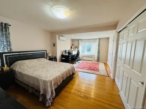 186-22 Avon Road Jamaica Estates NY 11432
