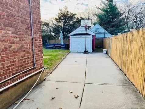 186-22 Avon Road Jamaica Estates NY 11432