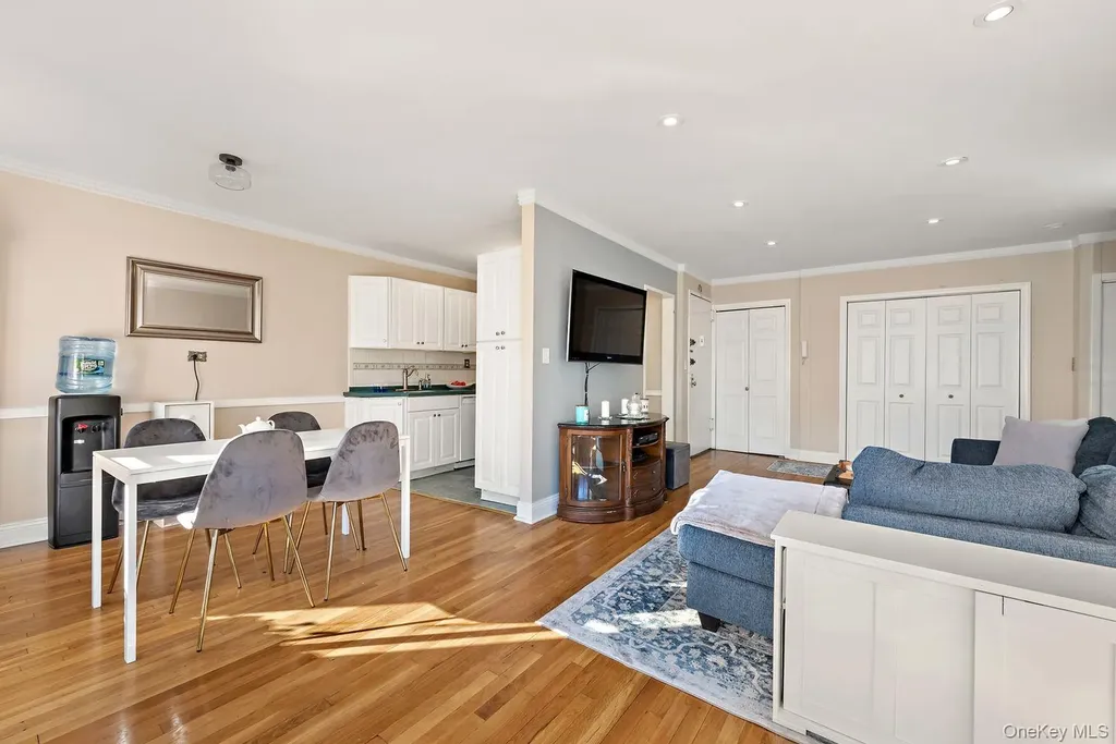 5730 Mosholu Avenue Bronx NY 10471