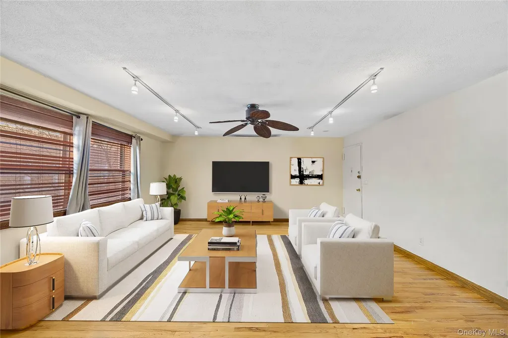 6291 Broadway Bronx NY 10471