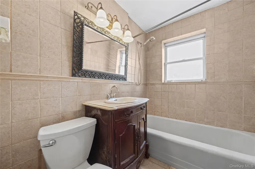 6291 Broadway Bronx NY 10471
