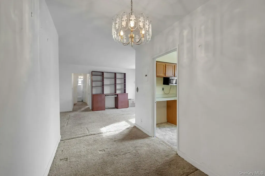 4 Bryant Crescent White Plains NY 10605