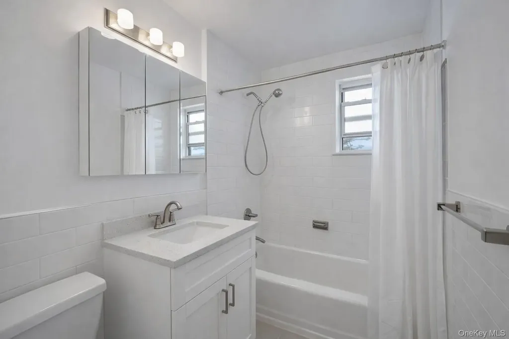4 Bryant Crescent White Plains NY 10605
