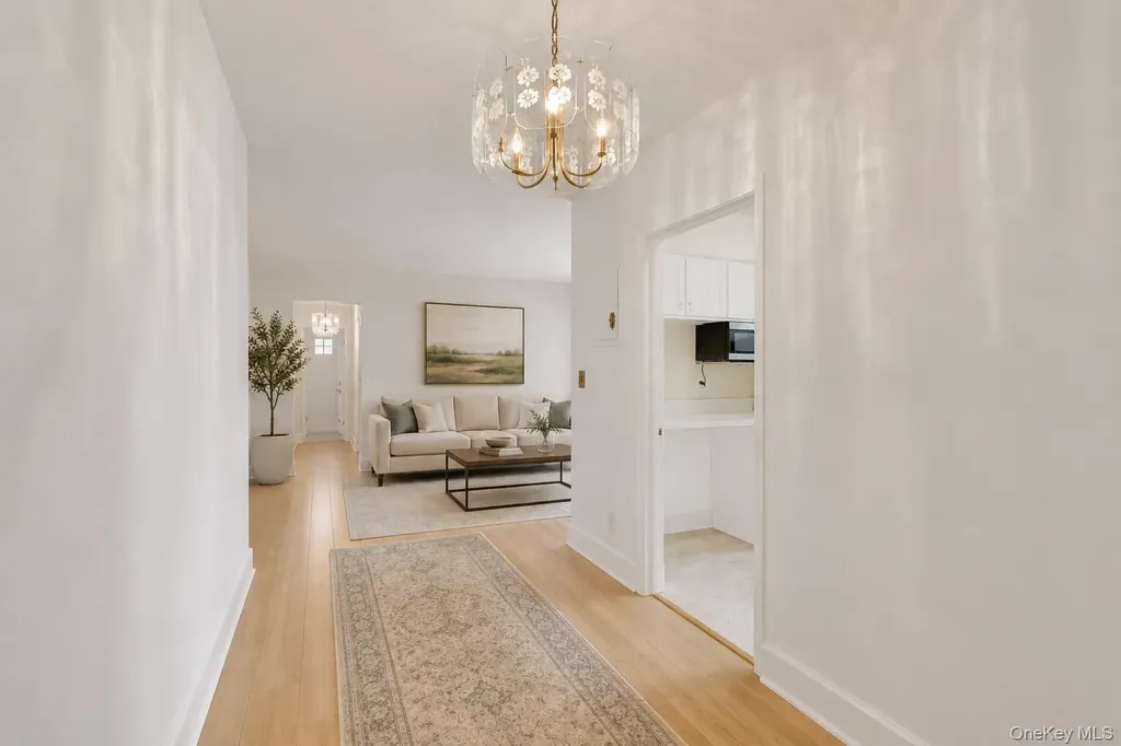 4 Bryant Crescent White Plains NY 10605