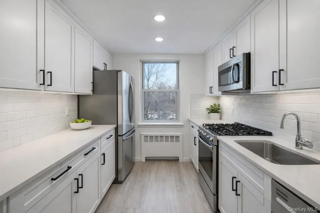 4 Bryant Crescent White Plains NY 10605