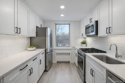 4 Bryant Crescent White Plains NY 10605