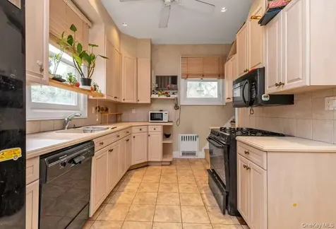 38-19 223rd Street Bayside NY 11361