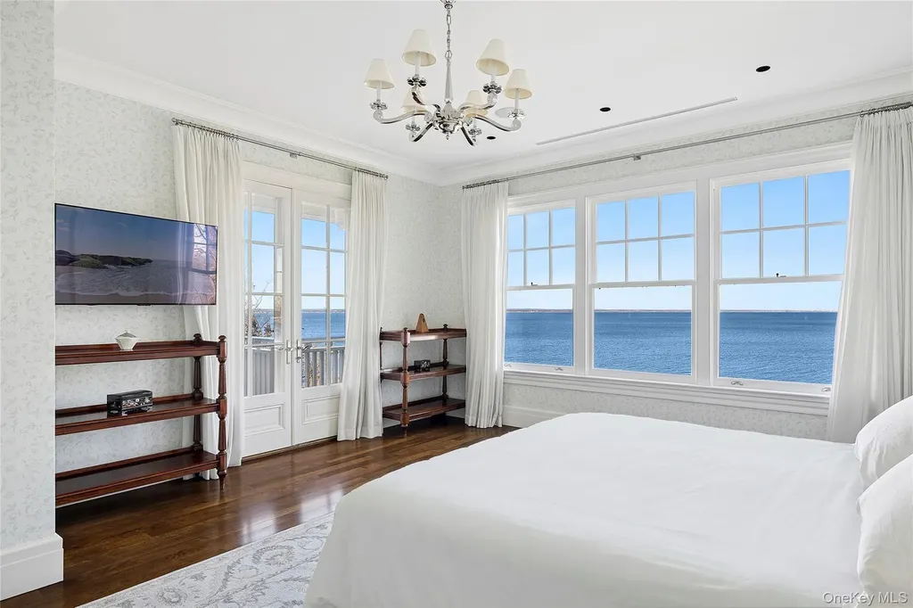 30 Forest Drive Sands Point NY 11050