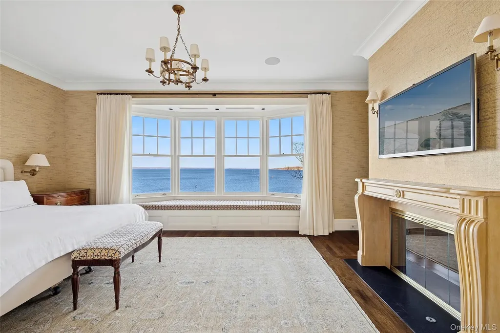 30 Forest Drive Sands Point NY 11050