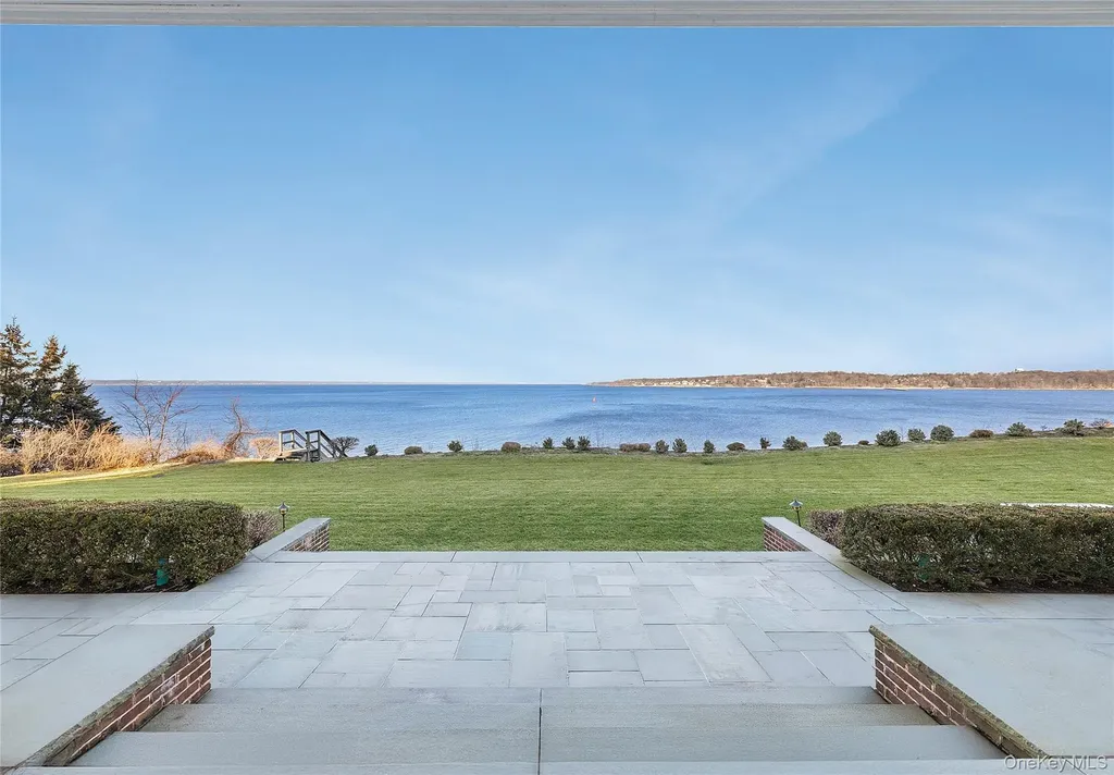 30 Forest Drive Sands Point NY 11050