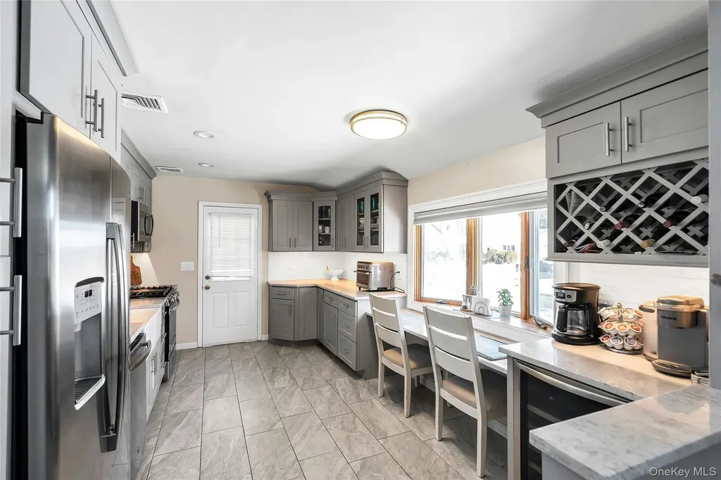 53 Calvert Avenue Commack NY 11725