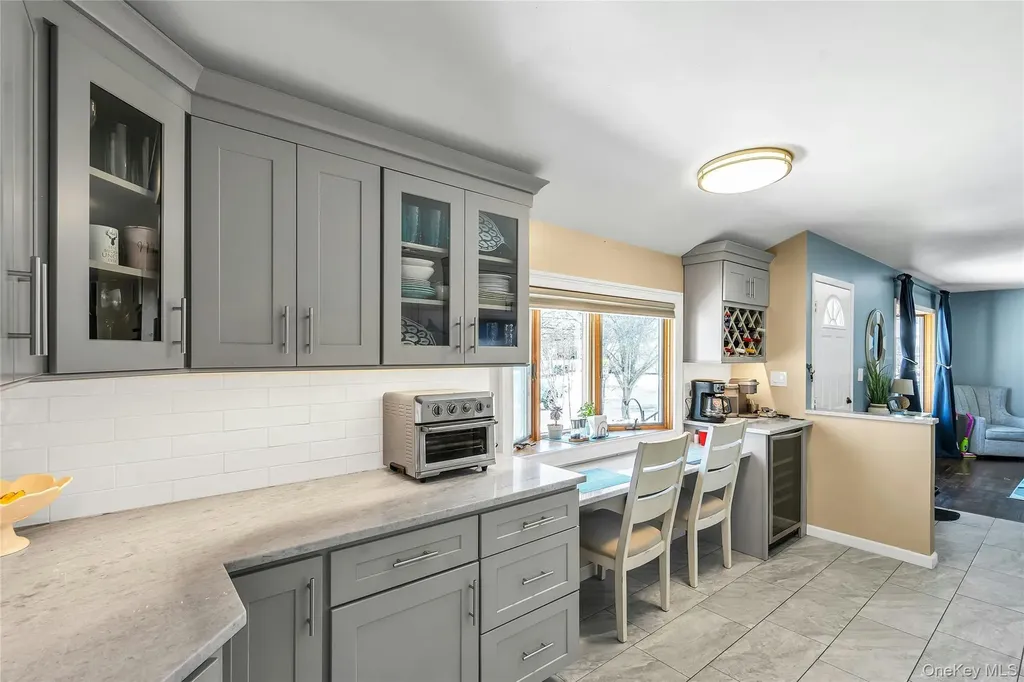 53 Calvert Avenue Commack NY 11725