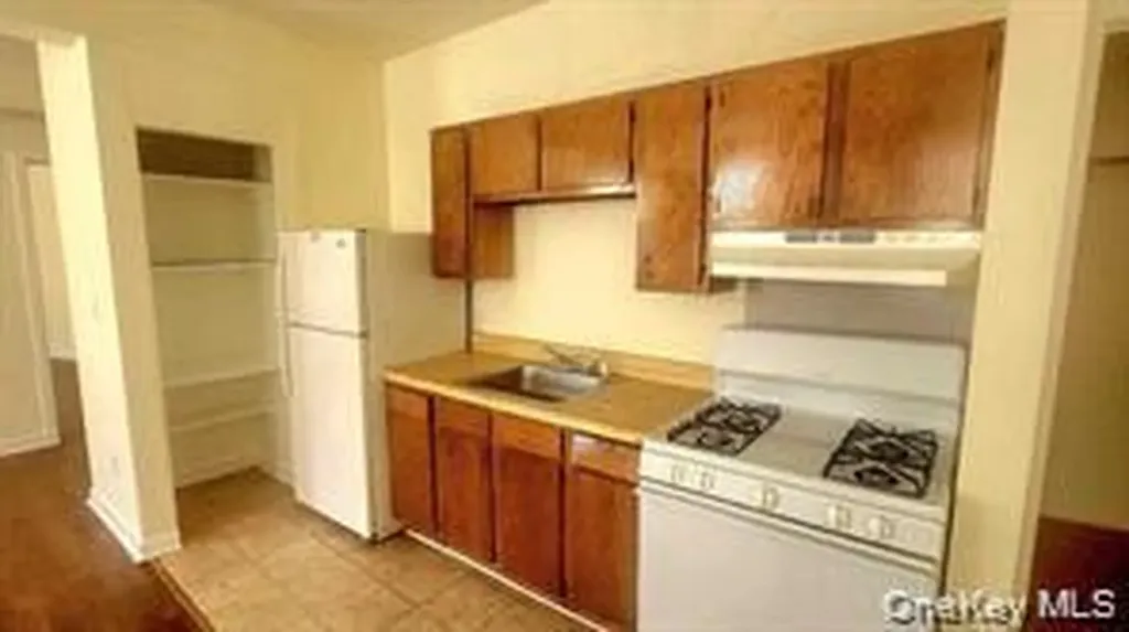 458-460 Main Street Poughkeepsie NY 12601