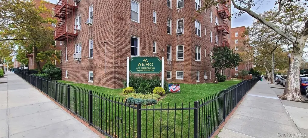 63-61 Yellowstone Boulevard Forest Hills NY 11375