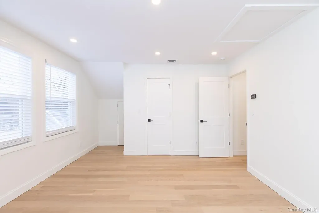 28 Locust Bayport NY 11705
