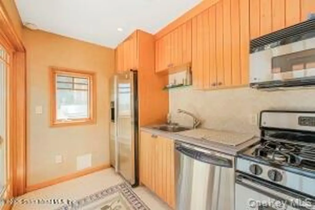 50 Wakefield Staten Island NY 10312