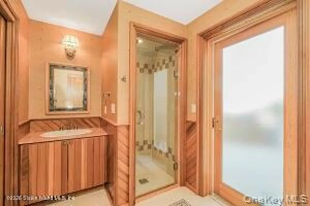50 Wakefield Staten Island NY 10312