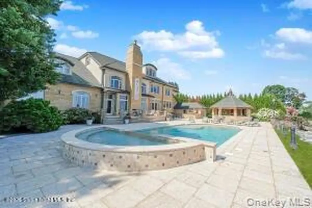50 Wakefield Staten Island NY 10312