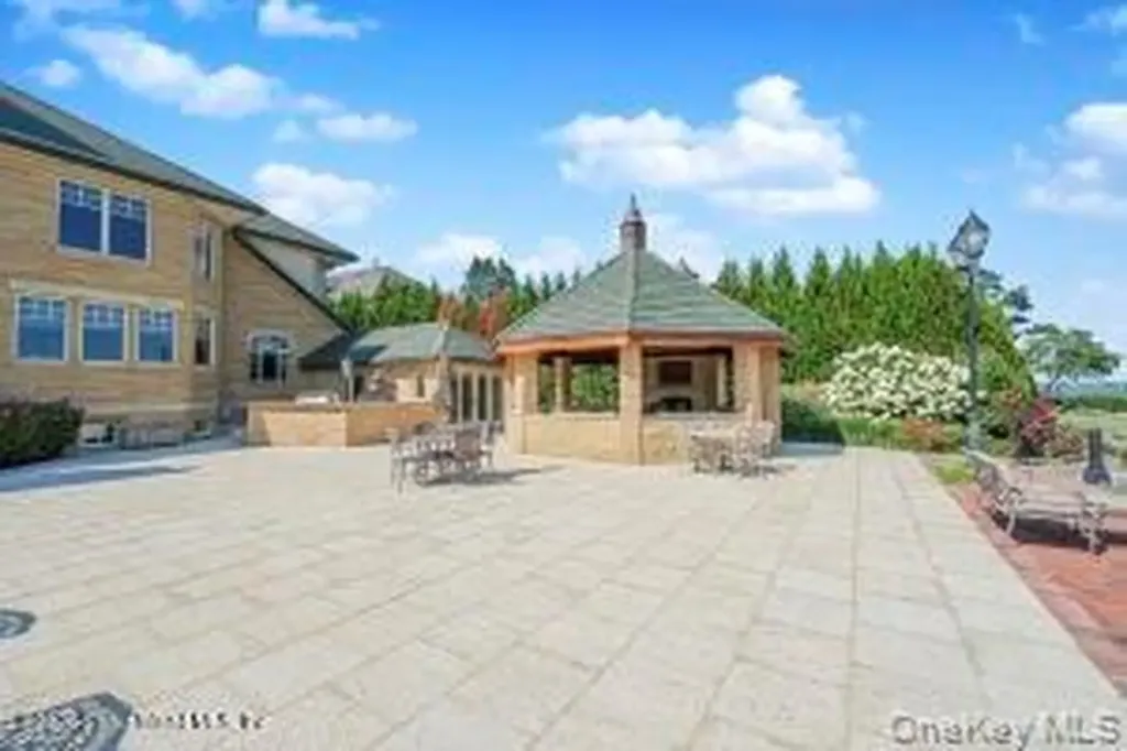 50 Wakefield Staten Island NY 10312